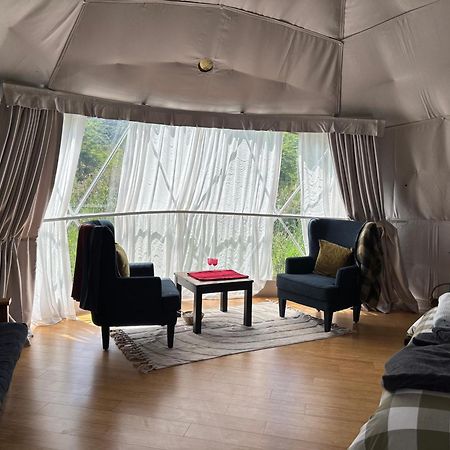 Takahuri Glamping Domes วังกานุย ภายนอก รูปภาพ